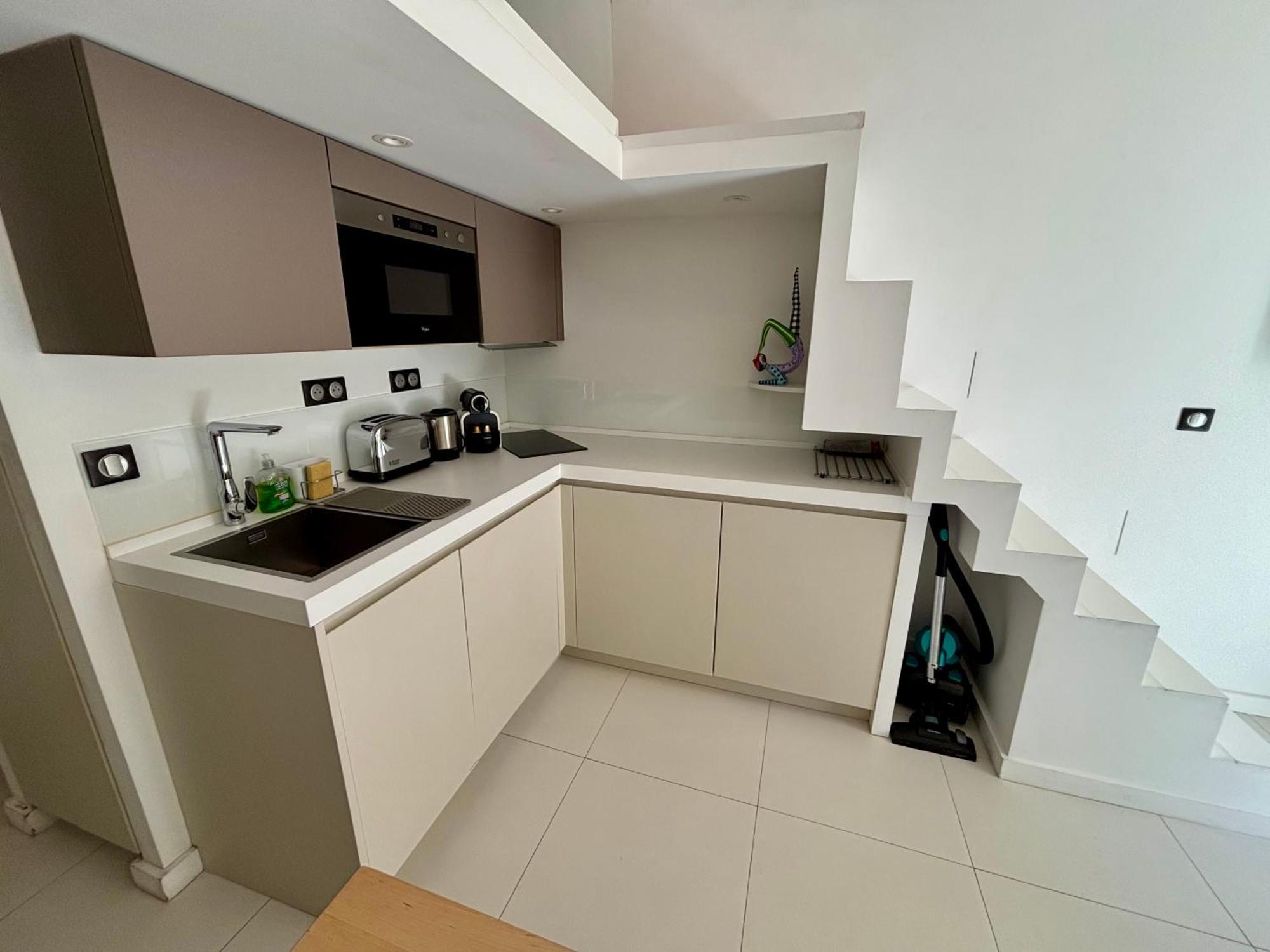 Studio A Louer Au Coeur Du Carre Dor A Nice, Rue Dalpozzo A 150 Metres Des Plages 외부 사진